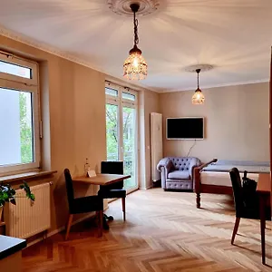 Altschwabing 3* München